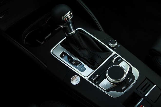 Audi A3 Sportback mới cho cô nàng cá tính có giá hơn 1,5 tỷ đồng ảnh 8