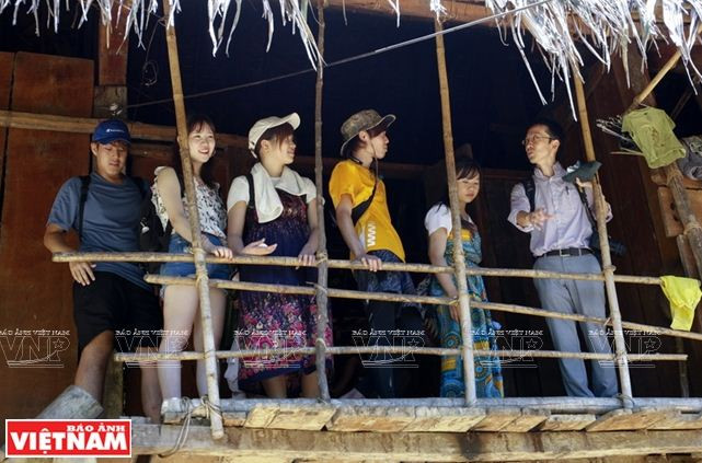 Tiến sỹ Nhật Bản giúp bà con dân tộc Thái ở Nghệ An làm du lịch ảnh 3