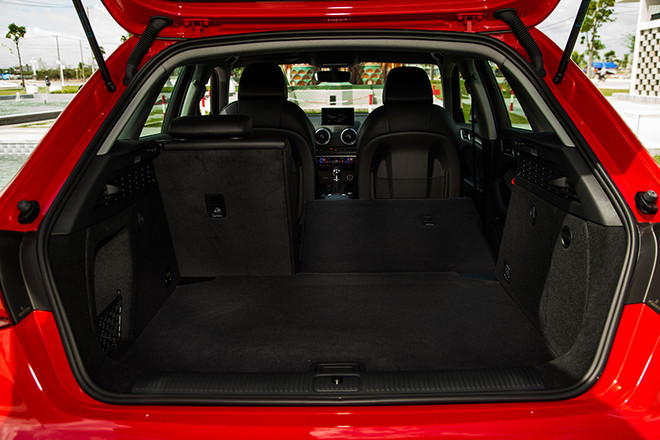 Audi A3 Sportback mới cho cô nàng cá tính có giá hơn 1,5 tỷ đồng ảnh 10