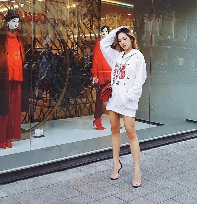 Sao Việt vẫn ưa chuộng xu hướng ''giấu quần'' trong ngày se lạnh ảnh 4