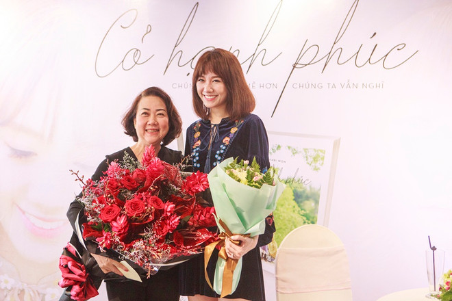 Mẹ Trấn Thành khen Hari: ''Mẹ rất hãnh diện khi có con dâu như con'' ảnh 2