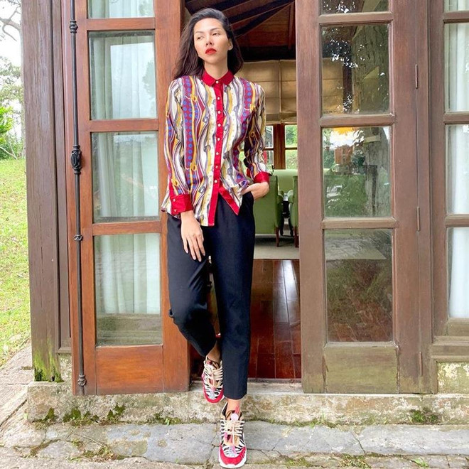 Hà Hồ, Hà Tăng ''so găng'' phong cách đường phố với dàn sao Việt ảnh 9