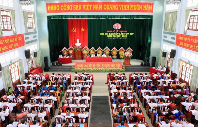 Nhân sự Đại hội: Để cán bộ mãi là “đầy tớ trung thành của nhân dân” ảnh 1