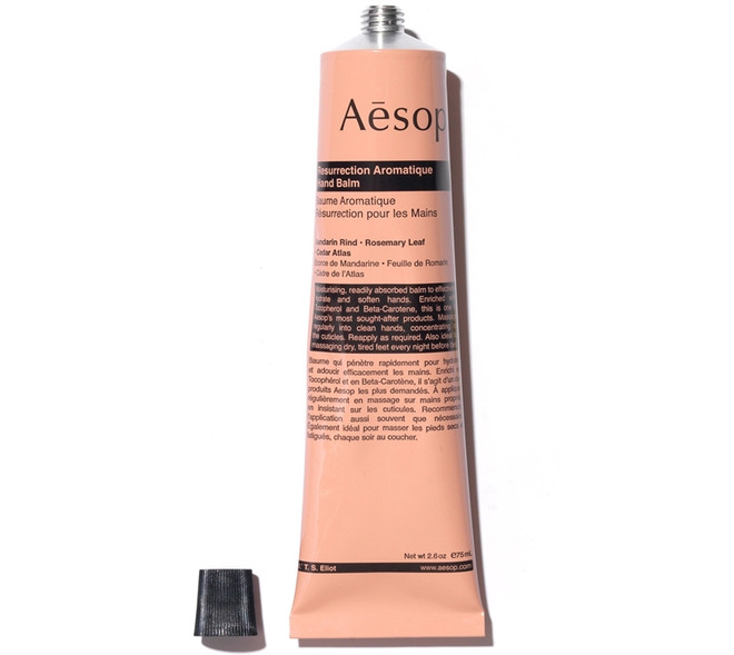 Những loại kem dưỡng cấp ẩm giúp da tay khỏi chịu cảnh nứt nẻ ảnh 3