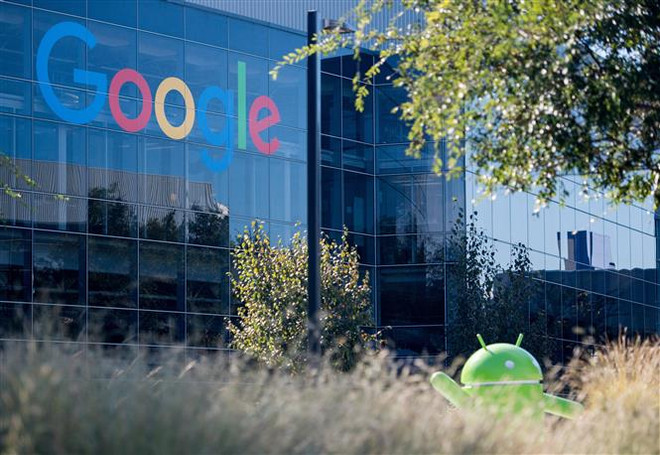Trụ sở Google tại Mountain View, bang California, Mỹ. (Ảnh: AFP/TTXVN) Google bị kiện về thành kiến chủng tộc đối với nhân viên da màu ảnh 1