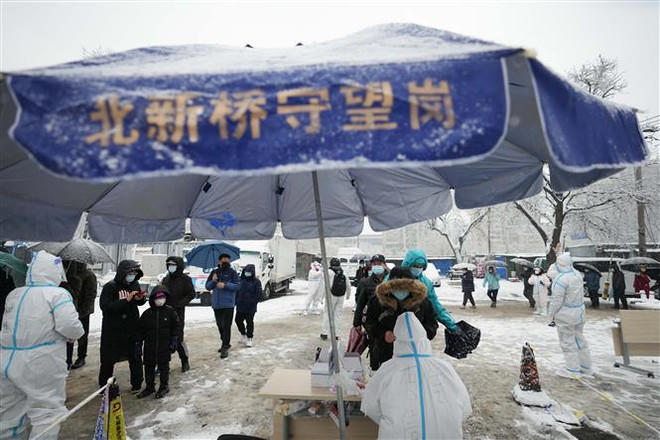 Trung Quốc ghi nhận 2 ca tử vong do COVID-19 đầu tiên trong hơn 1 năm ảnh 1