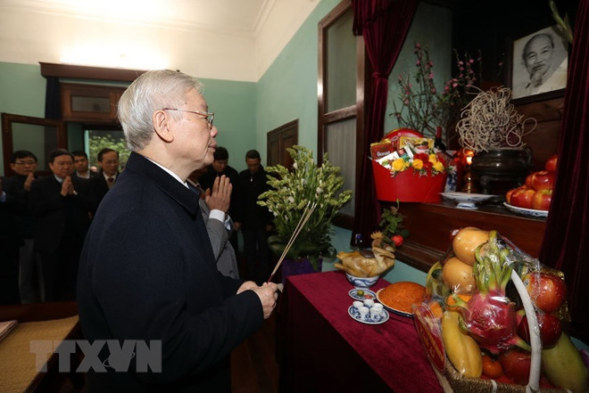 Bộ Chính trị gặp mặt nguyên lãnh đạo cấp cao của Đảng, Nhà nước ảnh 3