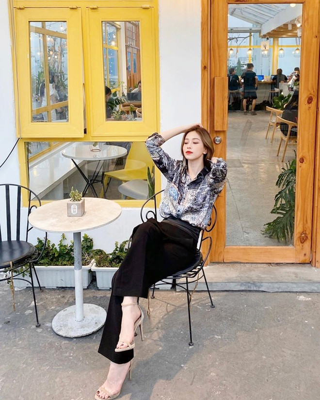 Hết giãn cách xã hội, dàn mỹ nhân Việt xúng xính váy áo đi du lịch ảnh 9