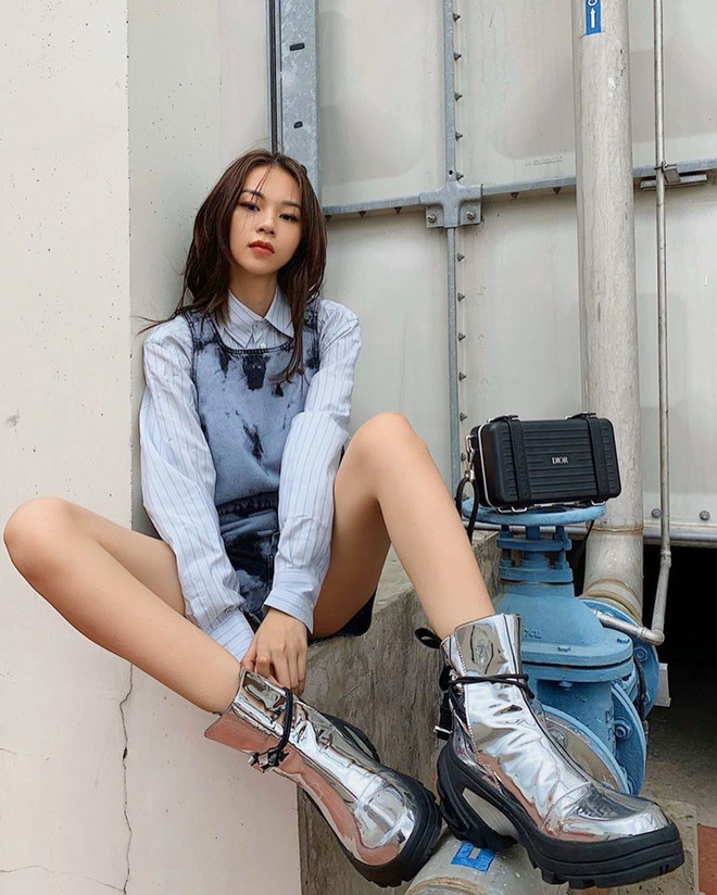 Hết giãn cách xã hội, dàn mỹ nhân Việt xúng xính váy áo đi du lịch ảnh 13