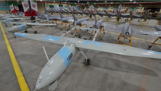 Iran: Đạn pháo thử nghiệm bay chệch hướng, 2 người bị thương ảnh 1