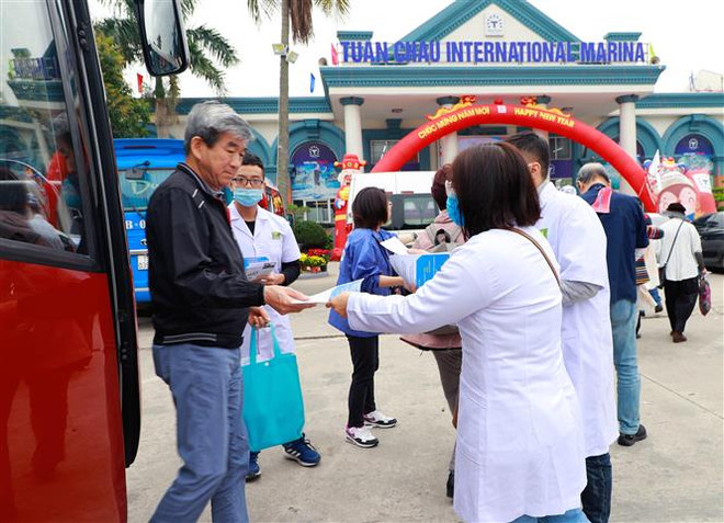 Từ 12/3: Quảng Ninh tạm dừng tham quan vịnh Hạ Long, các di tích ảnh 1