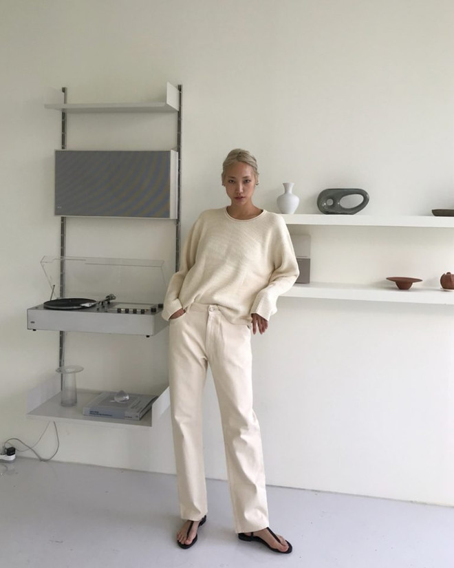 White-on-white: Từ khóa hot nhất tuần chinh phục quý cô thời trang ảnh 11