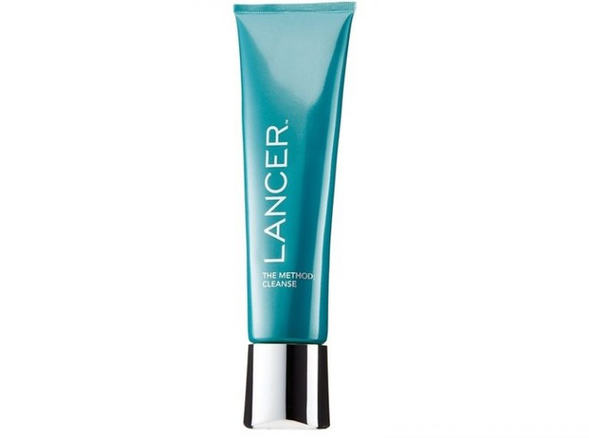 Bạn có tò mò về bộ dưỡng da hơn 100 triệu của Kim Kardashian? ảnh 9