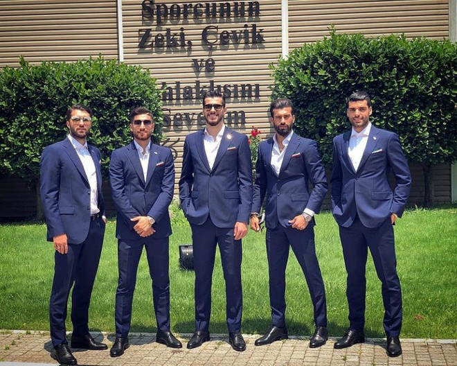 Vừa đến Nga, tuyển Iran gây “xốn xang” vì vẻ ngoài quá đẹp trai ảnh 12