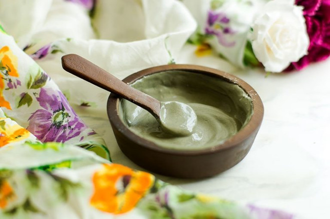 Loại mặt nạ được yêu thích nhất của phái đẹp vòng quanh thế giới ảnh 4