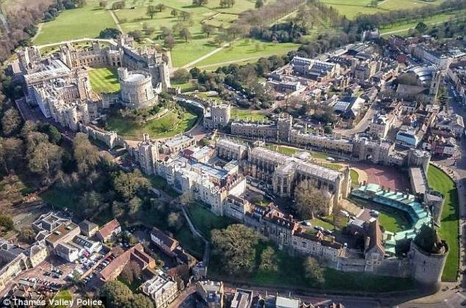 Đám cưới Hoàng tử Harry tốn 30 triệu bảng Anh làm hàng rào an ninh ảnh 1