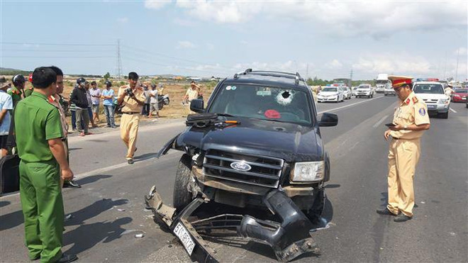 [Video] Cảnh sát giao thông qua đời vì bị tài xế xe 'điên' ép xe ngã ảnh 1