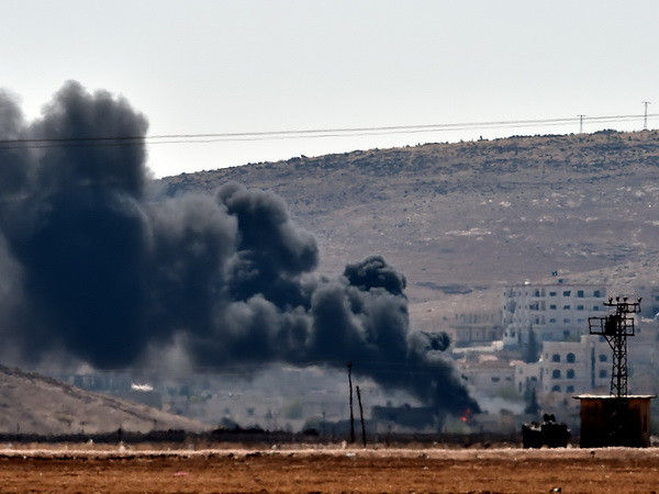 Syria: Liên quân không kích các mục tiêu phiến quân IS ở Kobane ảnh 1