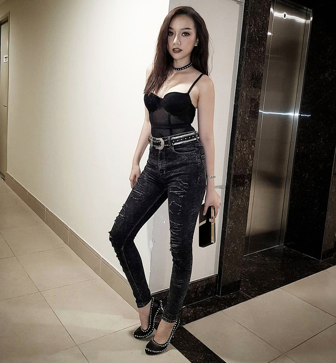 Mỹ nhân Việt diện đồ gợi cảm, khoe vòng eo “thắt đáy lưng ong" ảnh 12