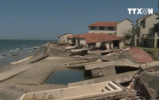 [Video] Biển Cửa Đại tan hoang do bị xâm thực, sạt lở nghiêm trọng ảnh 1