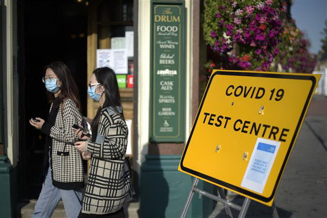 Nhiều nước châu Âu gia hạn các biện pháp phòng chống dịch ảnh 2