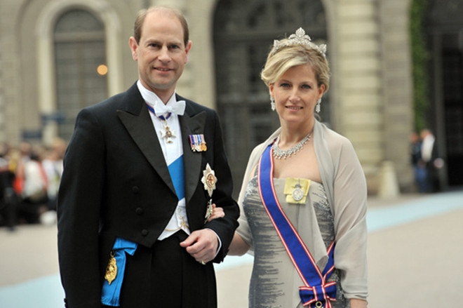 Danh sách kế vị ngai vàng Anh thay đổi sau tin vui của Công nương Kate ảnh 10