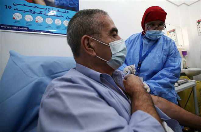 Nhiều liên minh, quốc gia ủng hộ bỏ bằng sáng chế vaccine ảnh 1