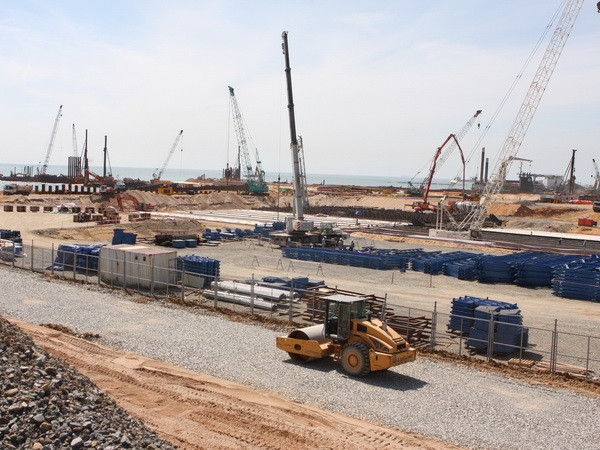 Trao hơn 50 tỷ đồng tạm ứng bồi thường cho công ty Formosa ảnh 1