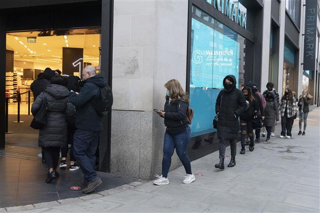 Doanh số bán lẻ của Anh phục hồi nhờ vòng chung kết EURO 2020 ảnh 1