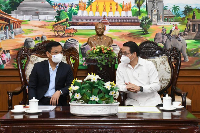 COVID-19: Lào đánh giá cao kinh nghiệm chuyên gia Việt Nam chia sẻ ảnh 2