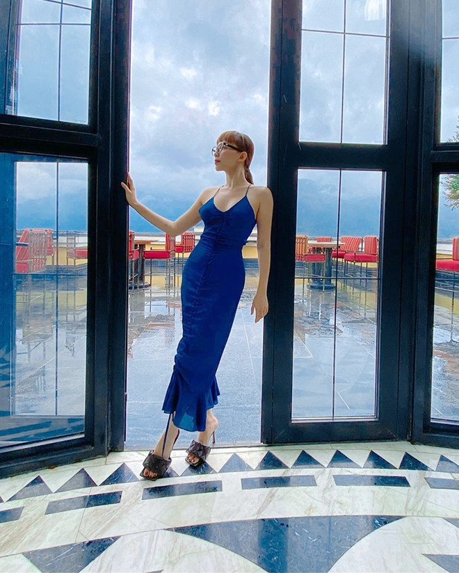 Thanh Hằng, Hà Hồ đọ street style nữ tính cùng dàn mỹ nhân Việt ảnh 18