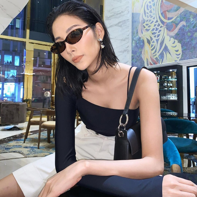 Thanh Hằng, Hà Hồ đọ street style nữ tính cùng dàn mỹ nhân Việt ảnh 11