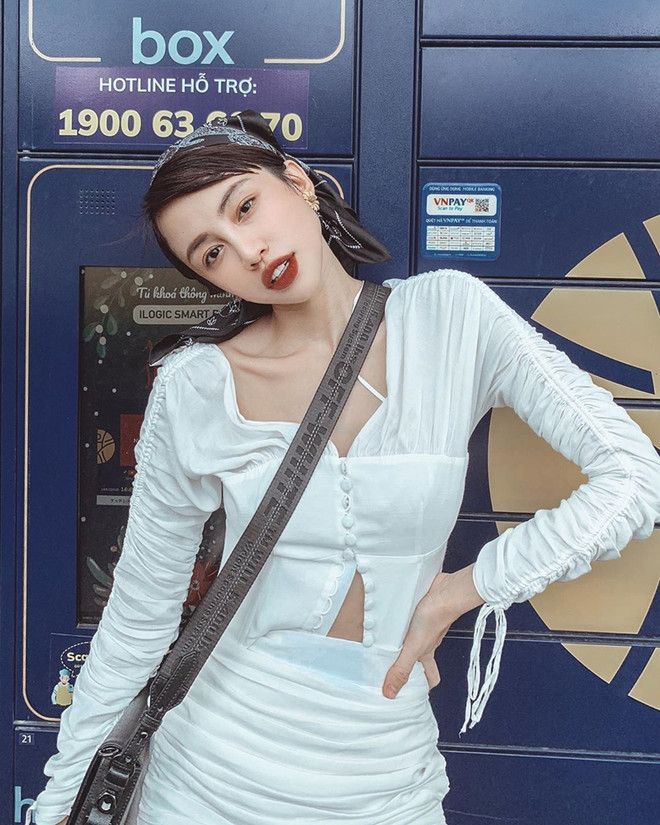 Thanh Hằng, Hà Hồ đọ street style nữ tính cùng dàn mỹ nhân Việt ảnh 10