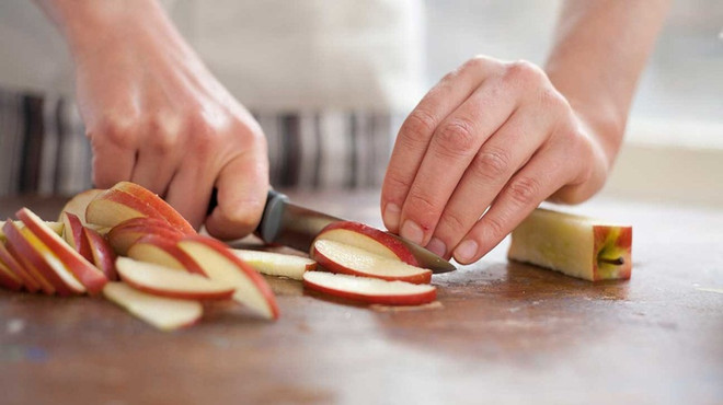 12 lý do khiến phái đẹp nên ăn ít nhất một quả táo mỗi ngày ảnh 6