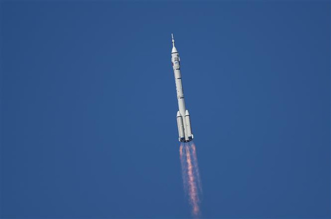 Các nhà khoa học Trung Quốc chế tạo vật liệu mới cho bề mặt tàu vũ trụ ảnh 1