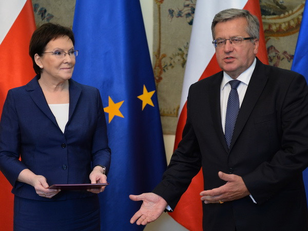 Thủ tướng mới chỉ định của Ba Lan công bố danh sách nội các mới ảnh 1