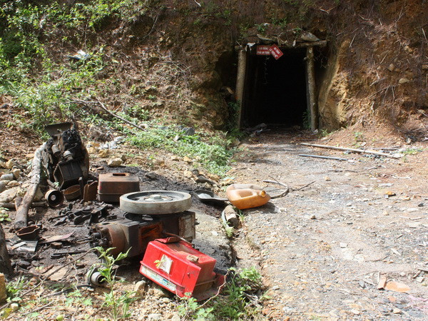 Hà Giang: Khai thác vàng trái phép, 2 anh em ruột chết ngạt ảnh 1