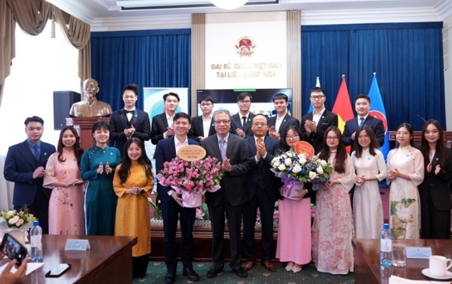 ttxvn-sinh vien viet tai nga2.jpg