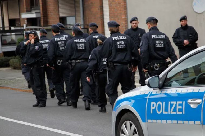 Đức cấm hoạt động nhóm cực đoan bài Do Thái Artgemeinschaft ảnh 1