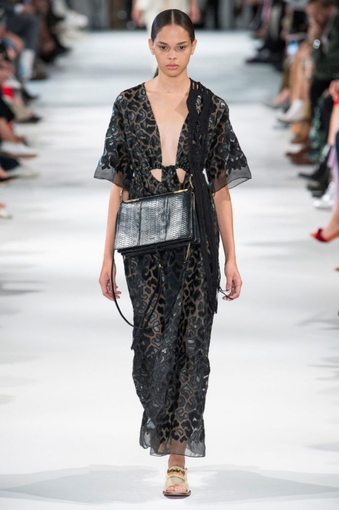 Những ông lớn ngành thời trang ra sản phẩm thân thiện với môi trường ảnh 2