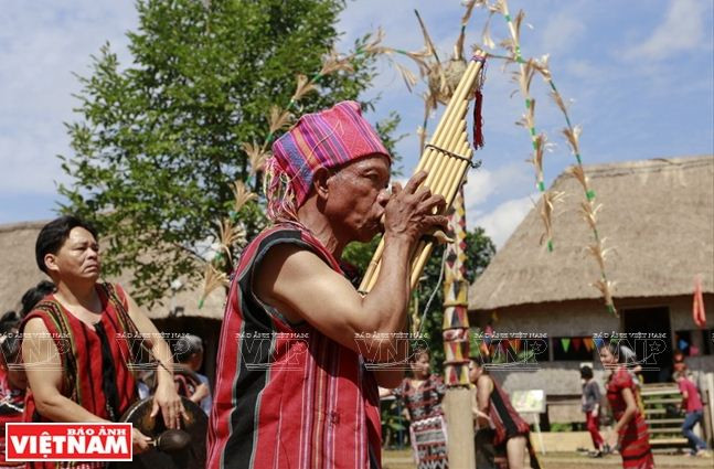 Nét văn hóa đặc sắc trong lễ mừng nhà mới của người Cơ Tu ảnh 9