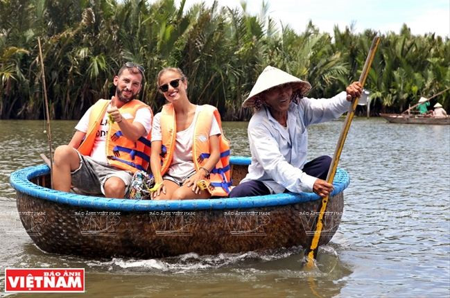 Trải nghiệm những cảm giác vô cùng thú vị tại xứ dừa Cẩm Thanh ảnh 3