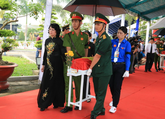 An táng hài cốt liệt sỹ hy sinh trong trận đánh sân bay Biên Hòa 1968 ảnh 3