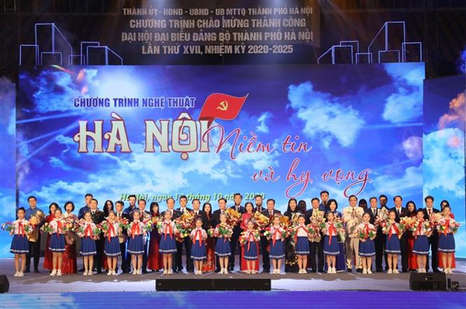 Chương trình nghệ thuật chào mừng Đại hội Đảng bộ Hà Nội thành công ảnh 1