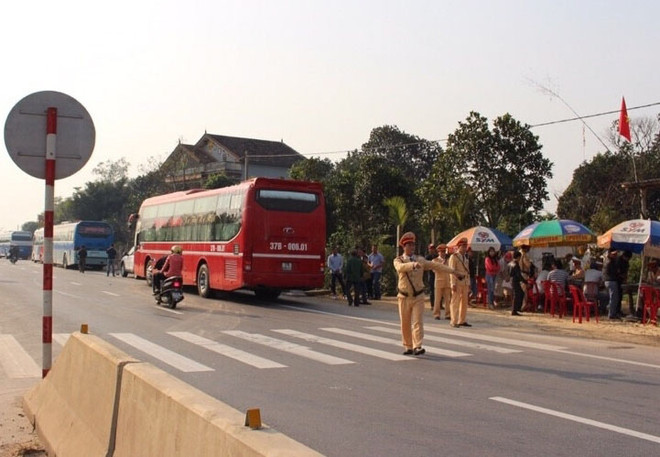 Hà Nội xử lý hơn 500 trường hợp vi phạm trật tự an toàn giao thông ảnh 1