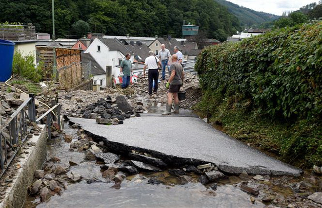 WMO: Lũ lụt và cháy rừng đẩy Bắc Bán cầu vào mùa Hè khắc nghiệt ảnh 1