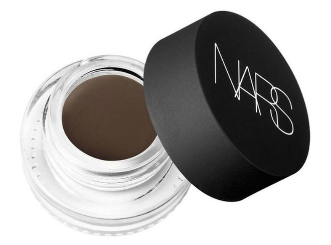 Dù kiểu trang điểm nào lên ngôi, hàng mày trau chuốt vẫn là chân lý ảnh 4