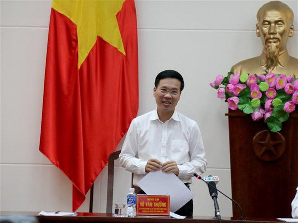 Trưởng ban Tuyên giáo Trung ương làm việc với Tạp chí Cộng sản ảnh 1