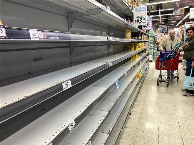 S&P hạ bậc tín nhiệm của Argentina xuống mức “vỡ nợ một phần” ảnh 1