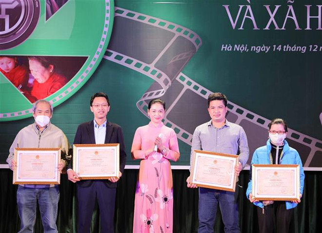 TTXVN đoạt giải cao Cuộc thi ảnh “Phụ nữ với gia đình và xã hội" ảnh 1